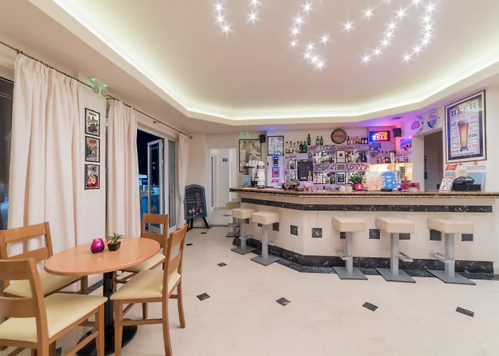 Xenos Kamara Aparthotel