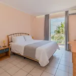 Xenos Kamara Aparthotel 2*