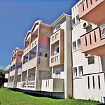 Xenos Kamara