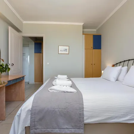 Xenos Kamara Aparthotel