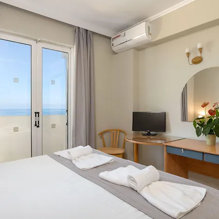 Apartmanhotel Xenos Kamara 2*
