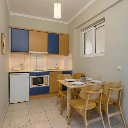 Xenos Kamara Argassi